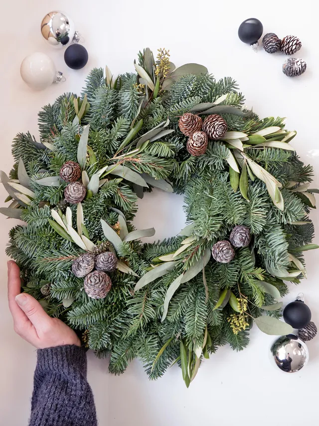 blumigo-modern-green-adventskranz-diy-set-30-cm-bastelset image 1