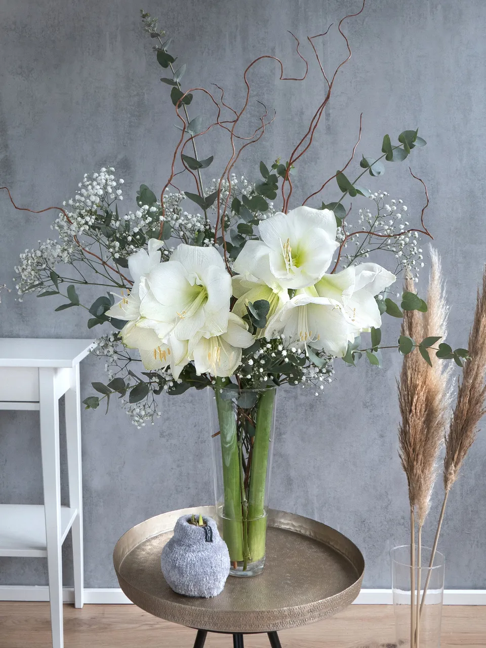 blumigo-berraschungsmix-white-winter-bouquet-wei-er-winterstrau image 1