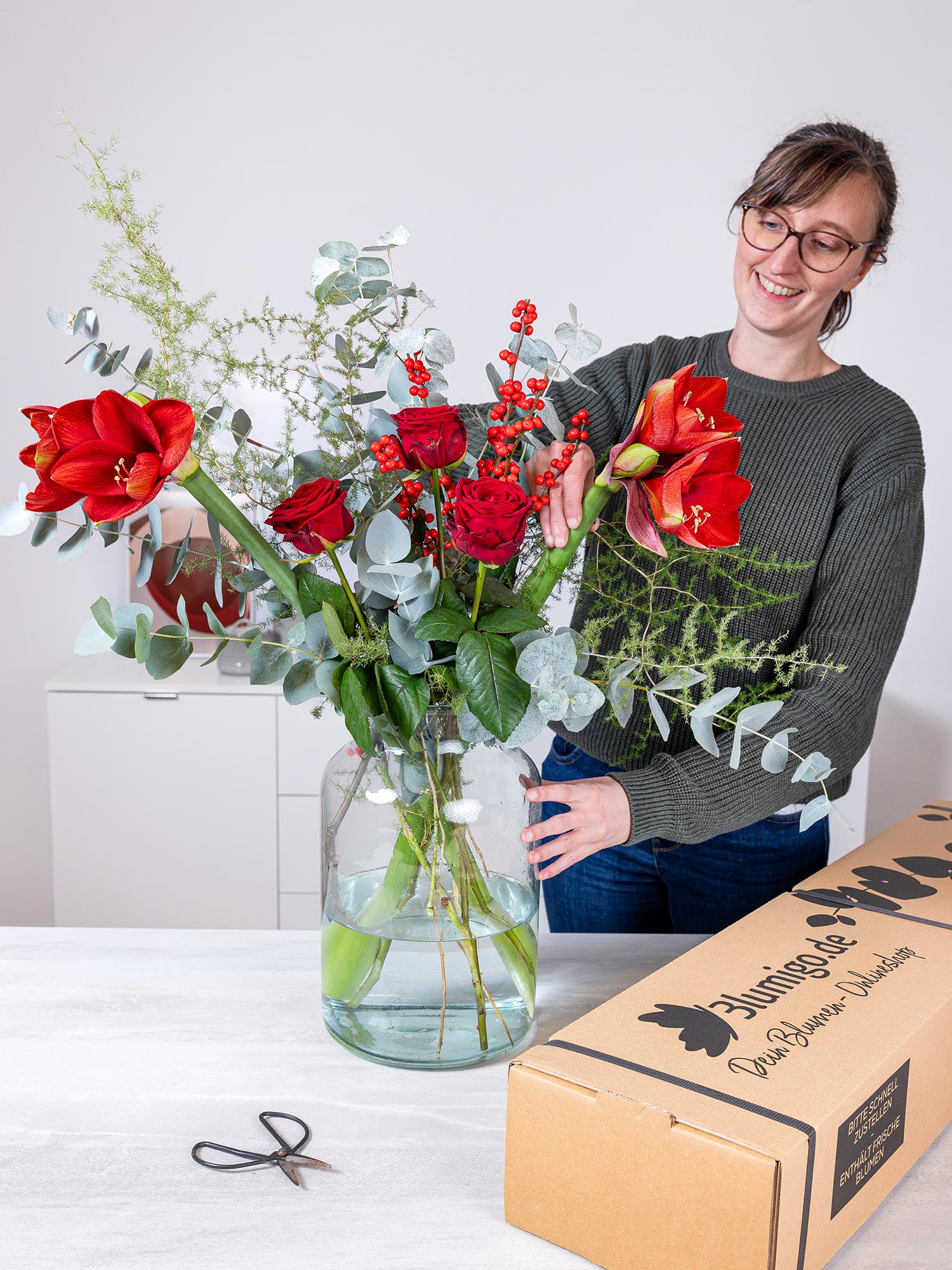 blumigo-diy-sets-classic-christmas-bouquet-blumenstrau-set image 2