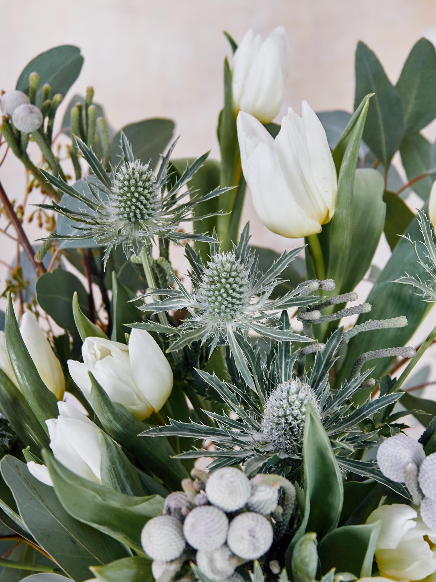 blumigo-berraschungsmix-south-african-spring-bouquet image 3