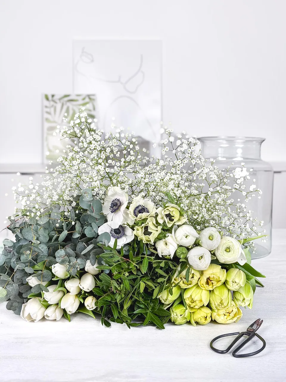 blumigo-basic-color-mix-blumenmischung-gr-n-wei image 1