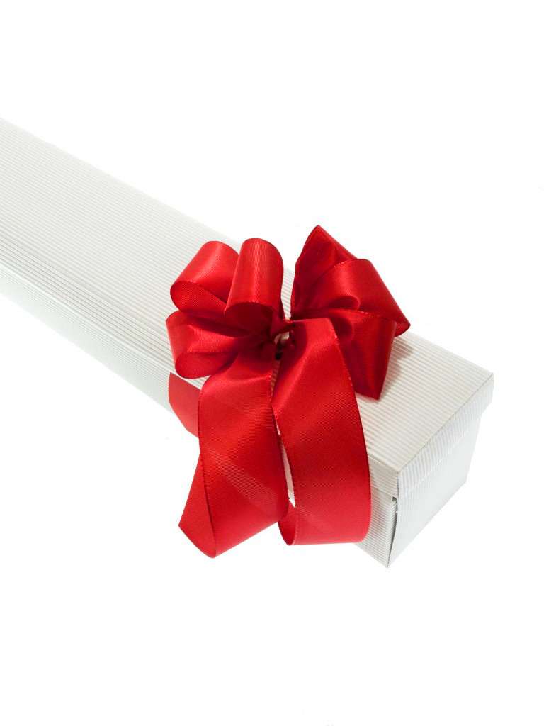 blumigo-rosen-red-naomi-rose-geschenkbox-rot image 4