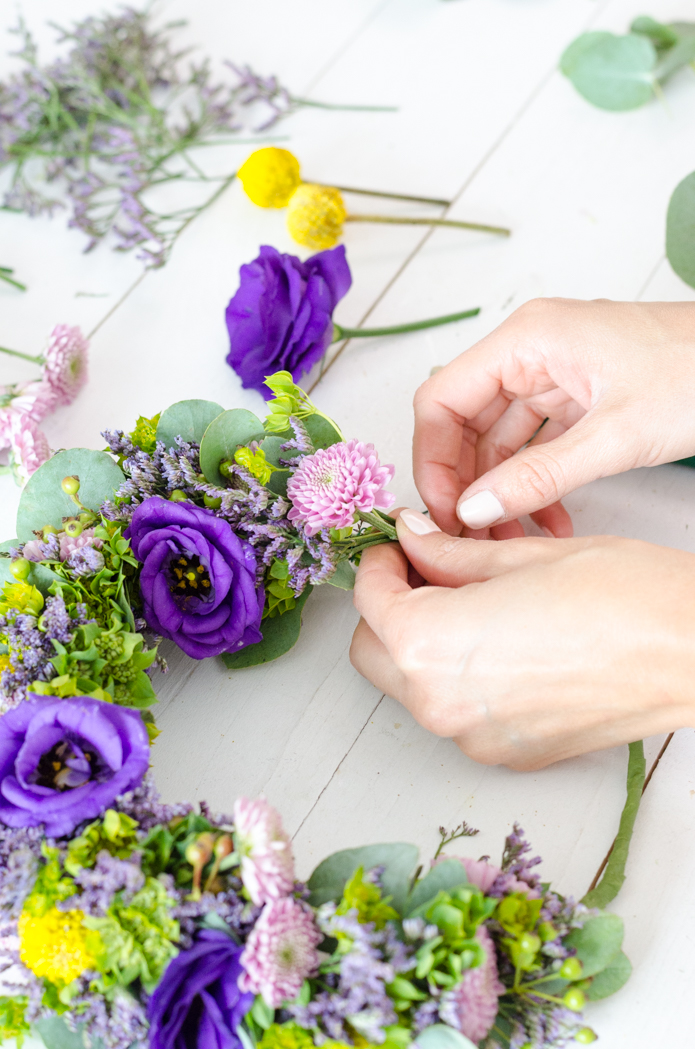 blumigo-haarkranz-diy-set-bastelset-f-r-4-personen image 3