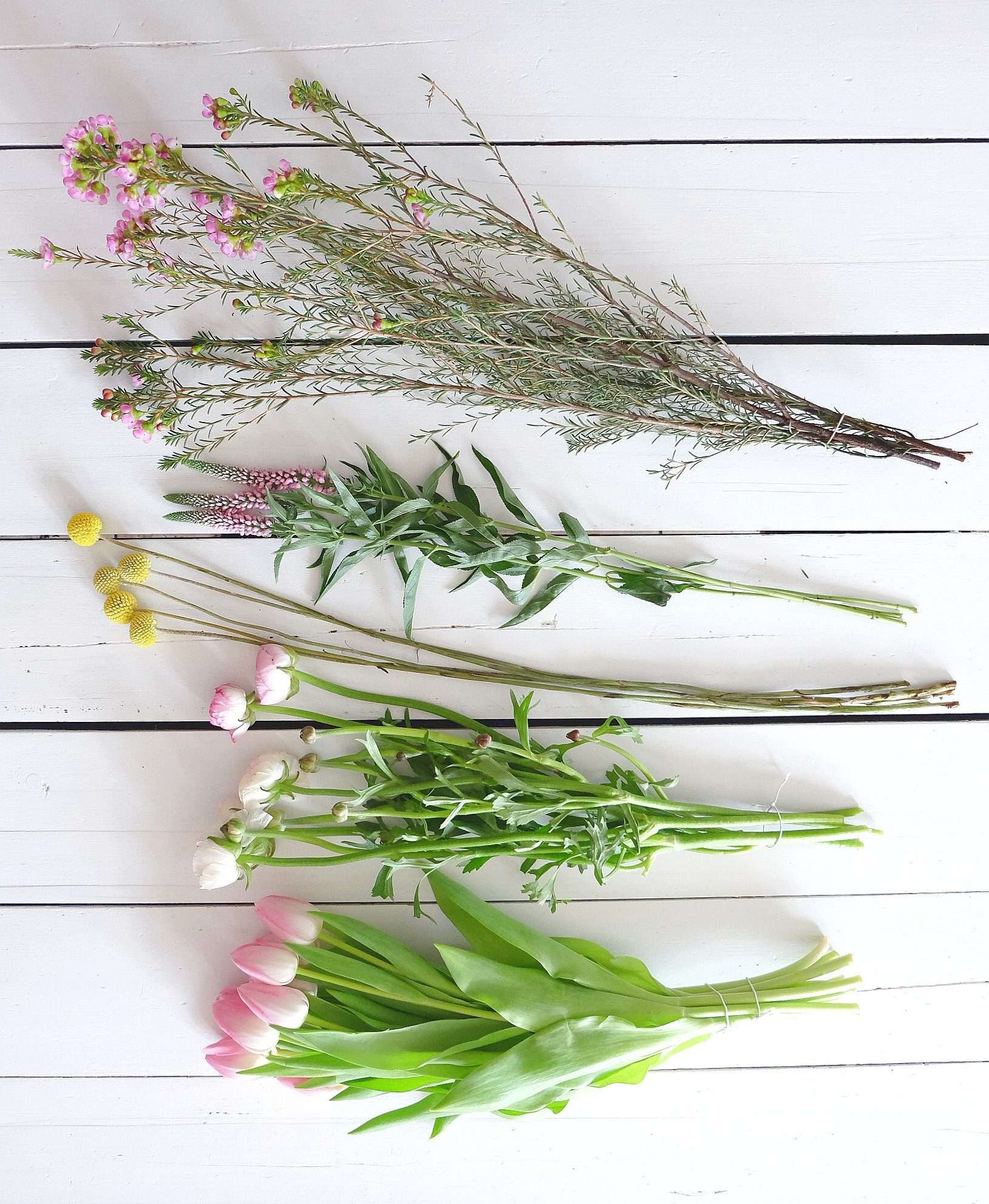 blumigo-berraschungsmix-fr-hlingsbouquet-rosa-gelb-frisch image 3