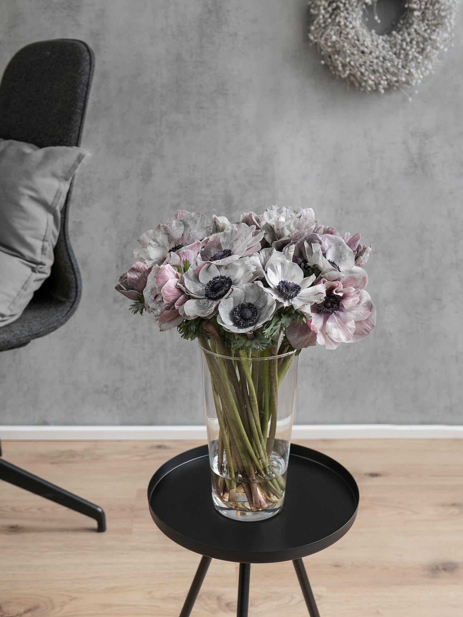 blumigo-anemonen-xl-mistral-powder-grey-grau-violett-schnittblume image 2