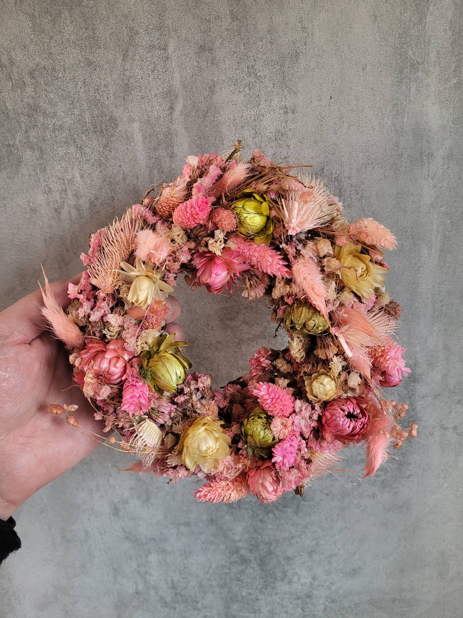 blumigo-trockenblumenkranz-floral-vintage-charme-rosa-20cm image 2