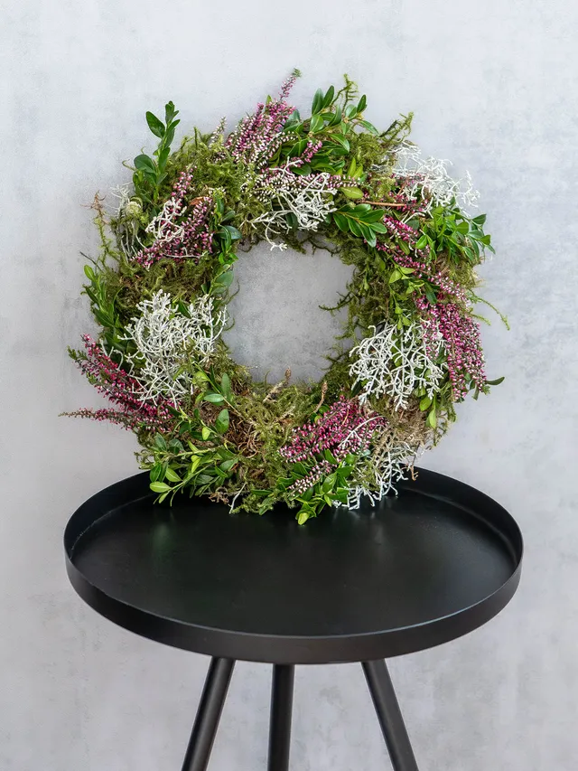 blumigo-blattwerk-bindegr-n-zierkranz-heideflair-27-30-cm image 1