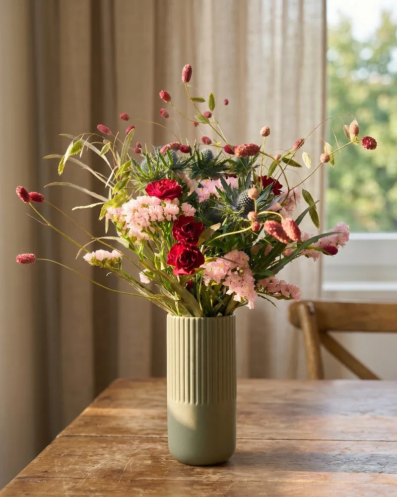 feey-rilio-alpenzeit-blumenstrauss-classic-nelken image 1