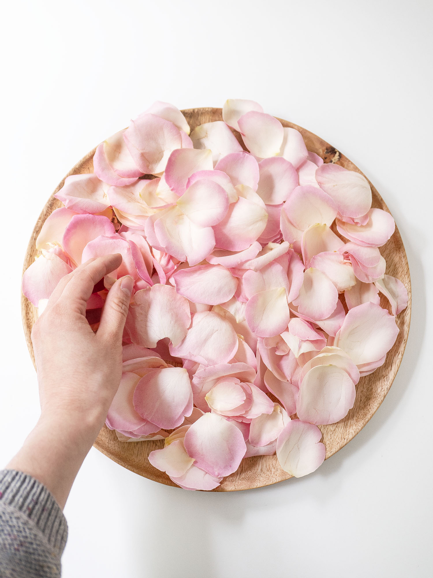 blumigo-echte-streublumen-rosa-bl-tenbl-tter-hochzeit-deko image 3