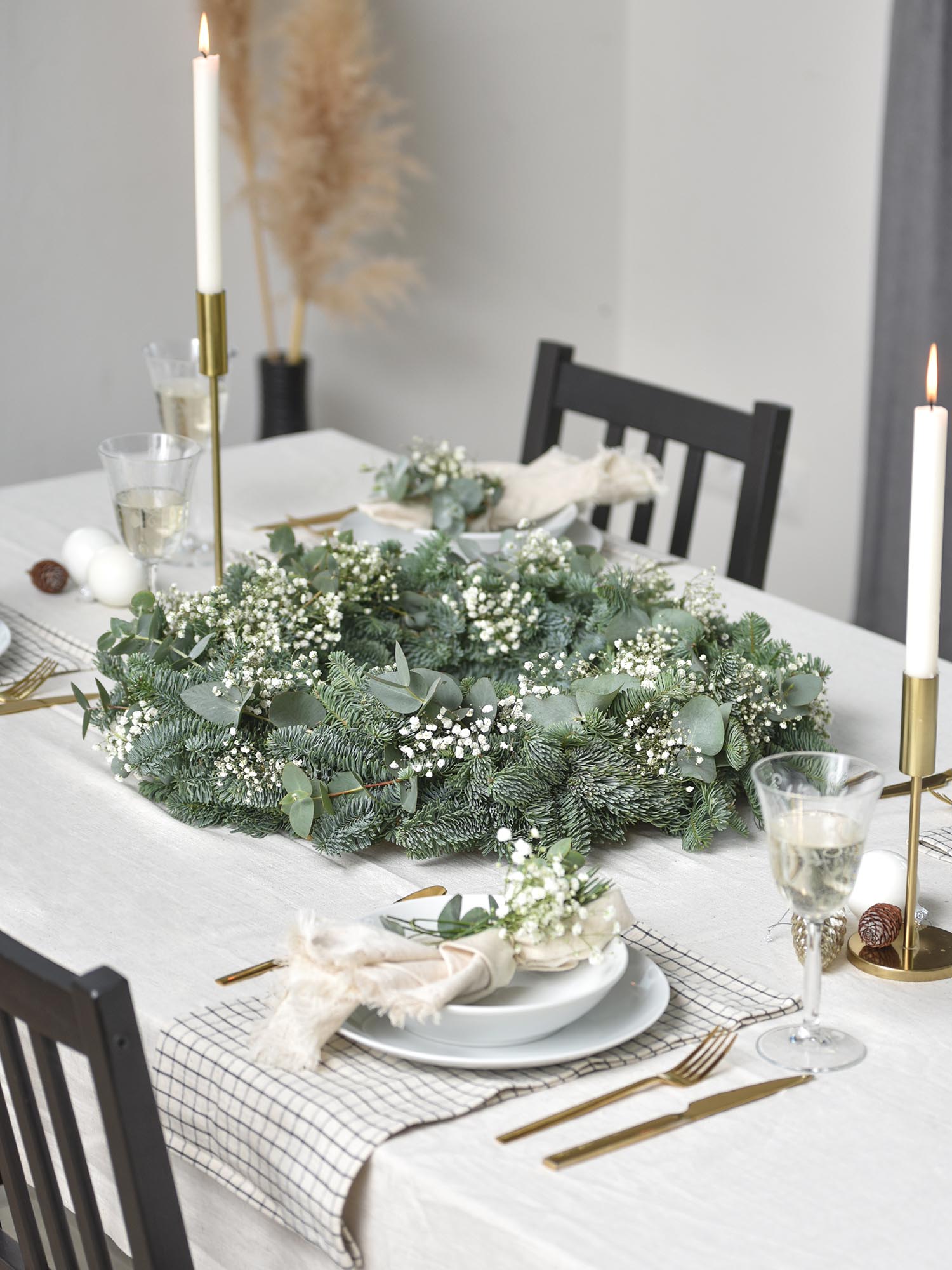 blumigo-diy-sets-evergreen-adventskranz-diy-set-50cm-mit-kerzen image 5