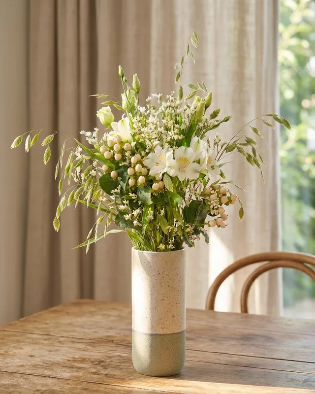 feey-rilio-luftkuss-blumenstrauss-mit-alstroemeria image 1