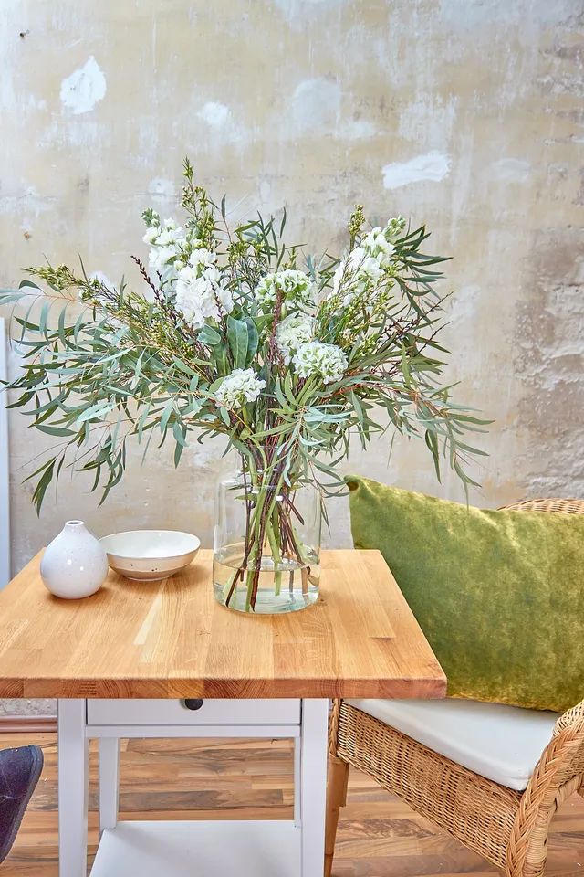 blumigo-berraschungsmixe-green-explosion-bouquet-blumenstrau-gr-n image 1