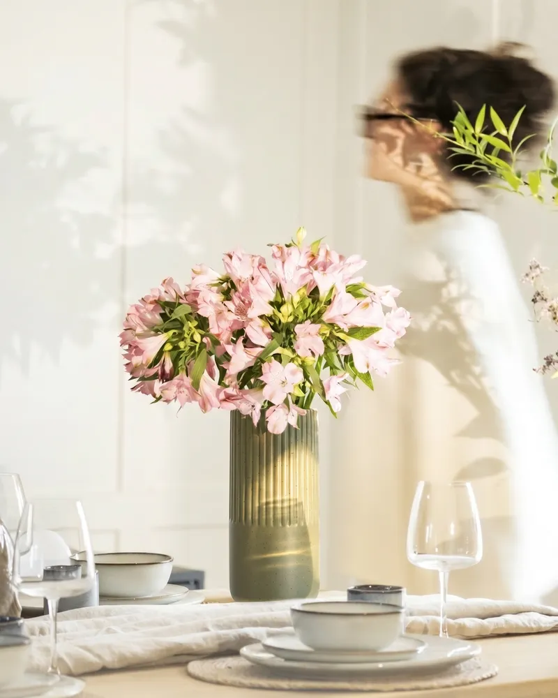 feey-rilio-keramik-vase-21-cm-dunkelgr-n-creme-rillen image 1