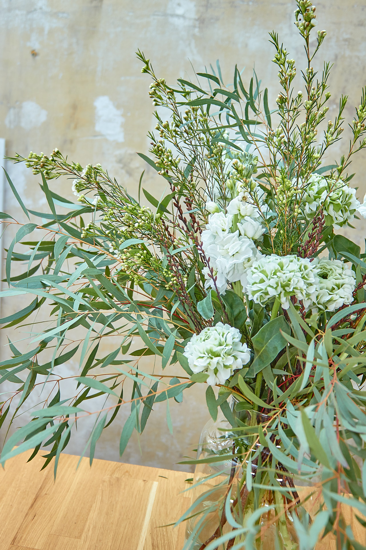 blumigo-berraschungsmixe-green-explosion-bouquet-blumenstrau-gr-n image 2