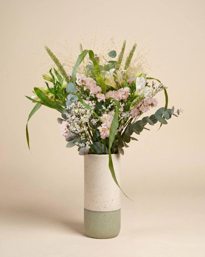 feey-rilio-perlenglanz-blumenstrauss-classic-mit-alstroemeria image 7
