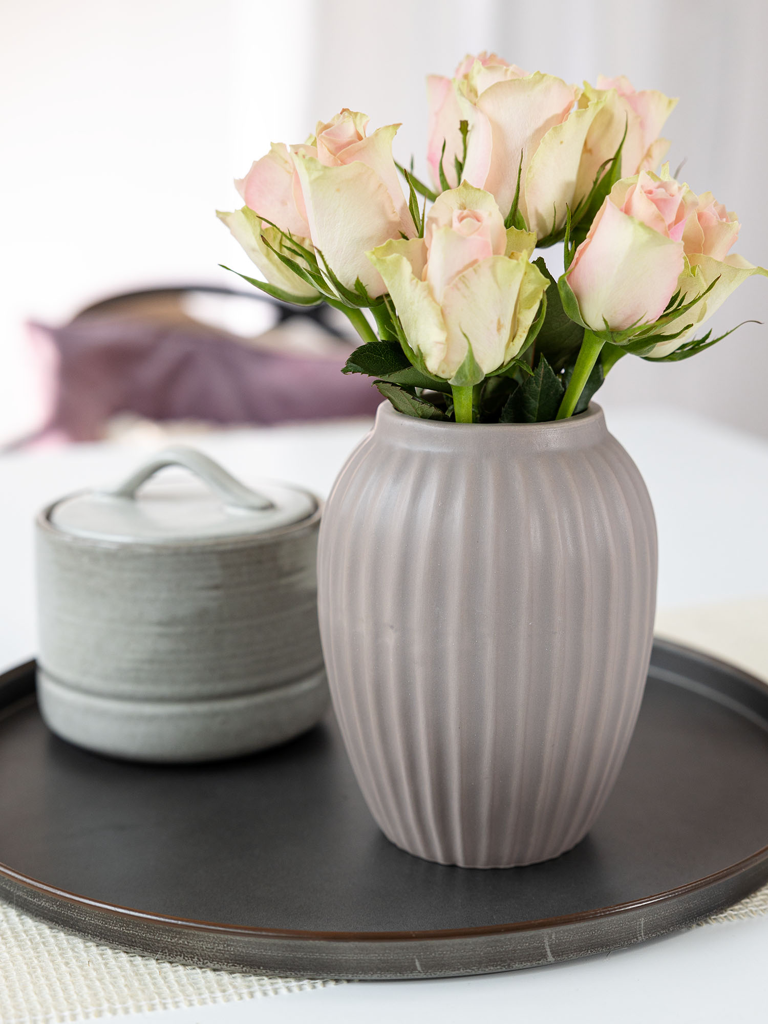 blumigo-keramikvase-dorsa-blumenvase-taupe-12x16-cm image 2