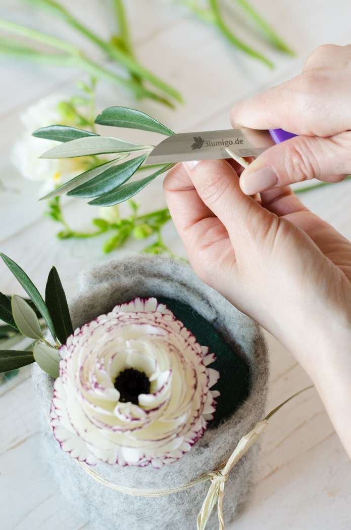 blumigo-blumenpflege-blumenmesser-violett-scharf image 2