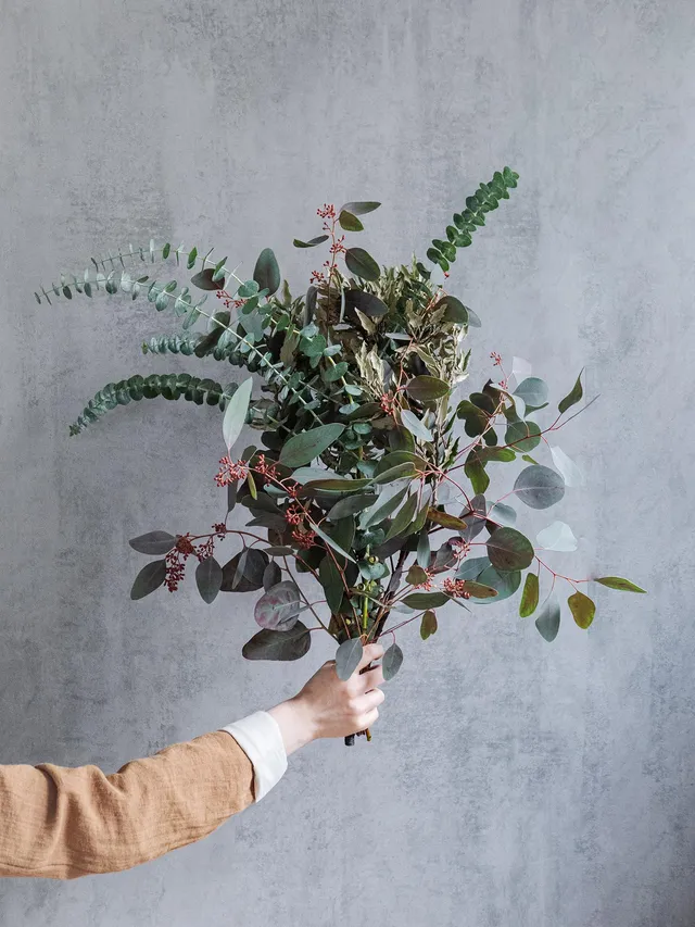 blumigo-eukalyptus-steineiche-greenery-mix-bund-gr-n image 1
