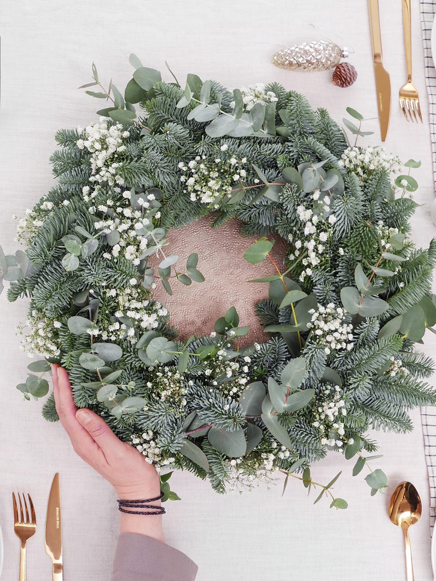 blumigo-evergreen-adventskranz-diy-set-40-cm-mit-kerzen-tannengr-n image 3