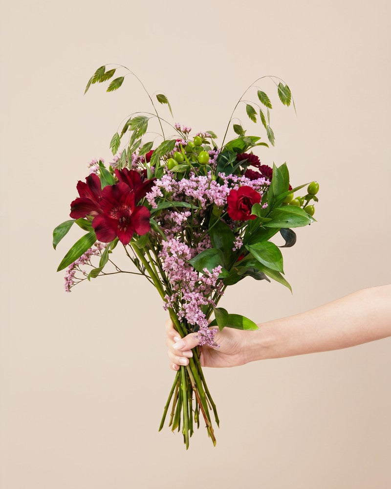 feey-rilio-amore-blumenstrau-rot-classic-alstroemeria image 3