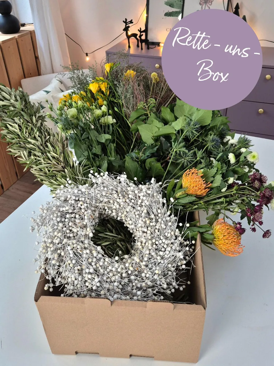 blumigo-rette-uns-berraschungsbox-blumenbox-mix image 1