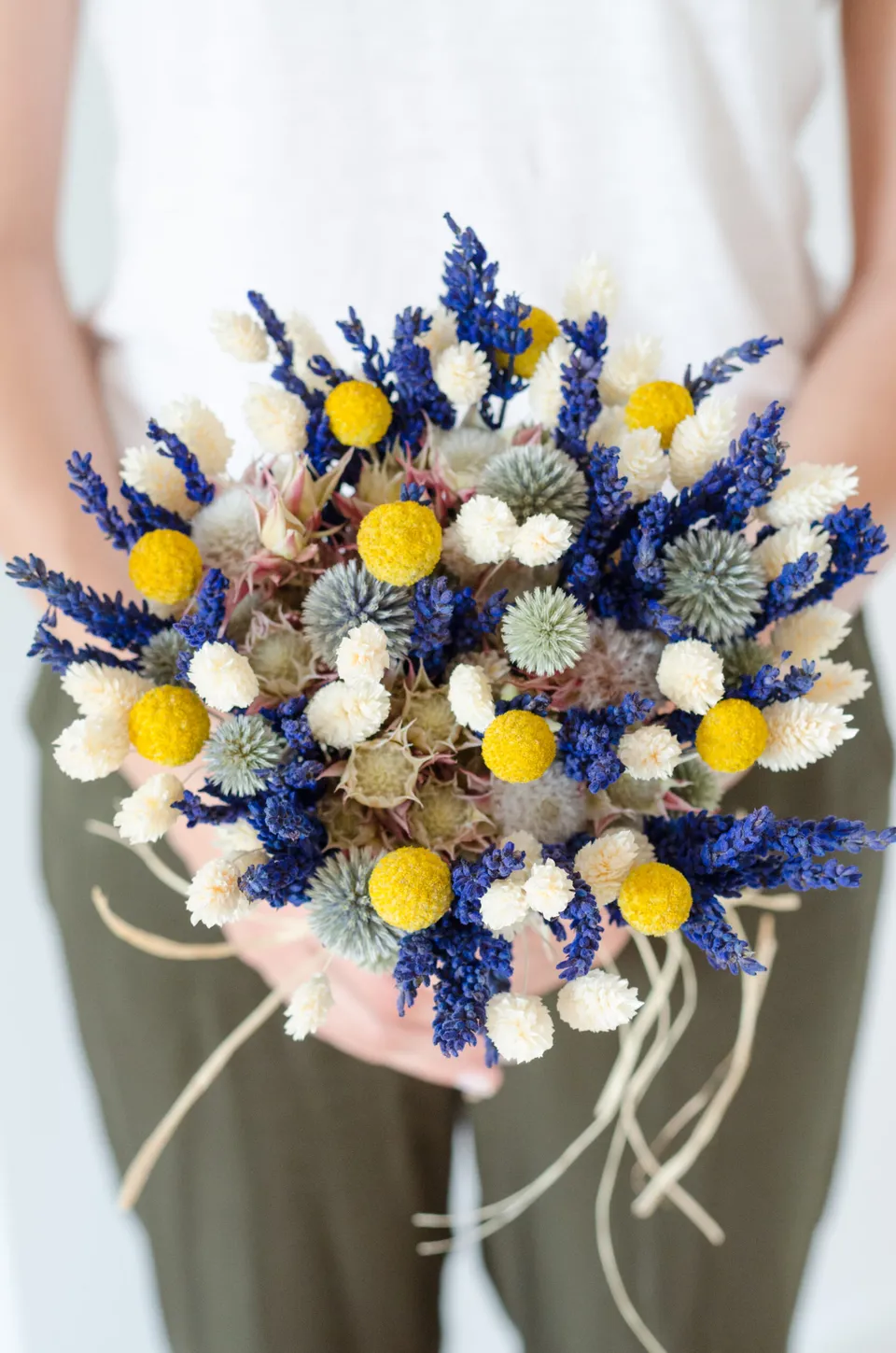 blumigo-berraschungsmixe-blossom-poetry-bouquet-strau image 1