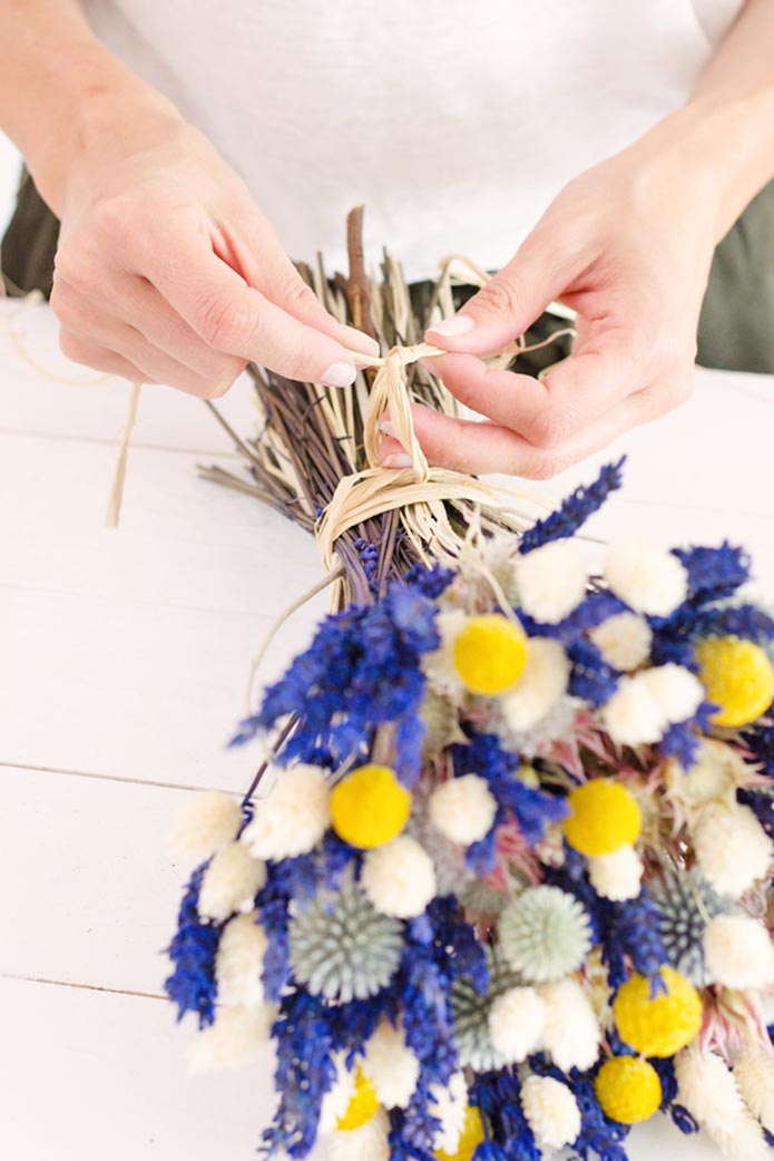 blumigo-berraschungsmixe-blossom-poetry-bouquet-strau image 3