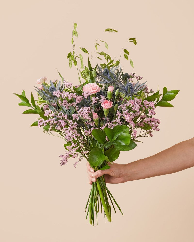 feey-rilio-umarmung-blumenstrau-classic-alstroemeria image 3