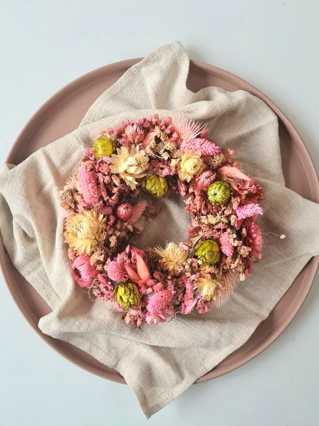blumigo-trockenblumenkranz-floral-vintage-charme-rosa-20cm image 1