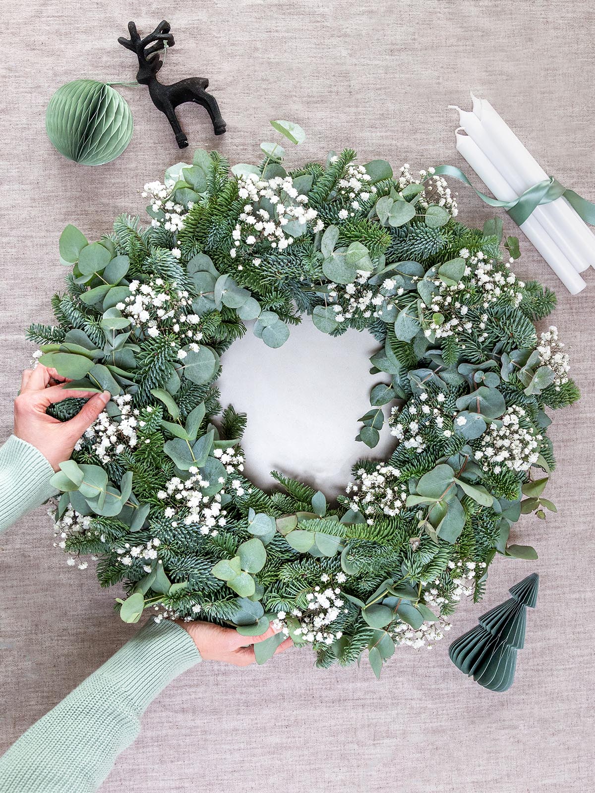 blumigo-diy-sets-evergreen-adventskranz-diy-set-50cm-mit-kerzen image 6