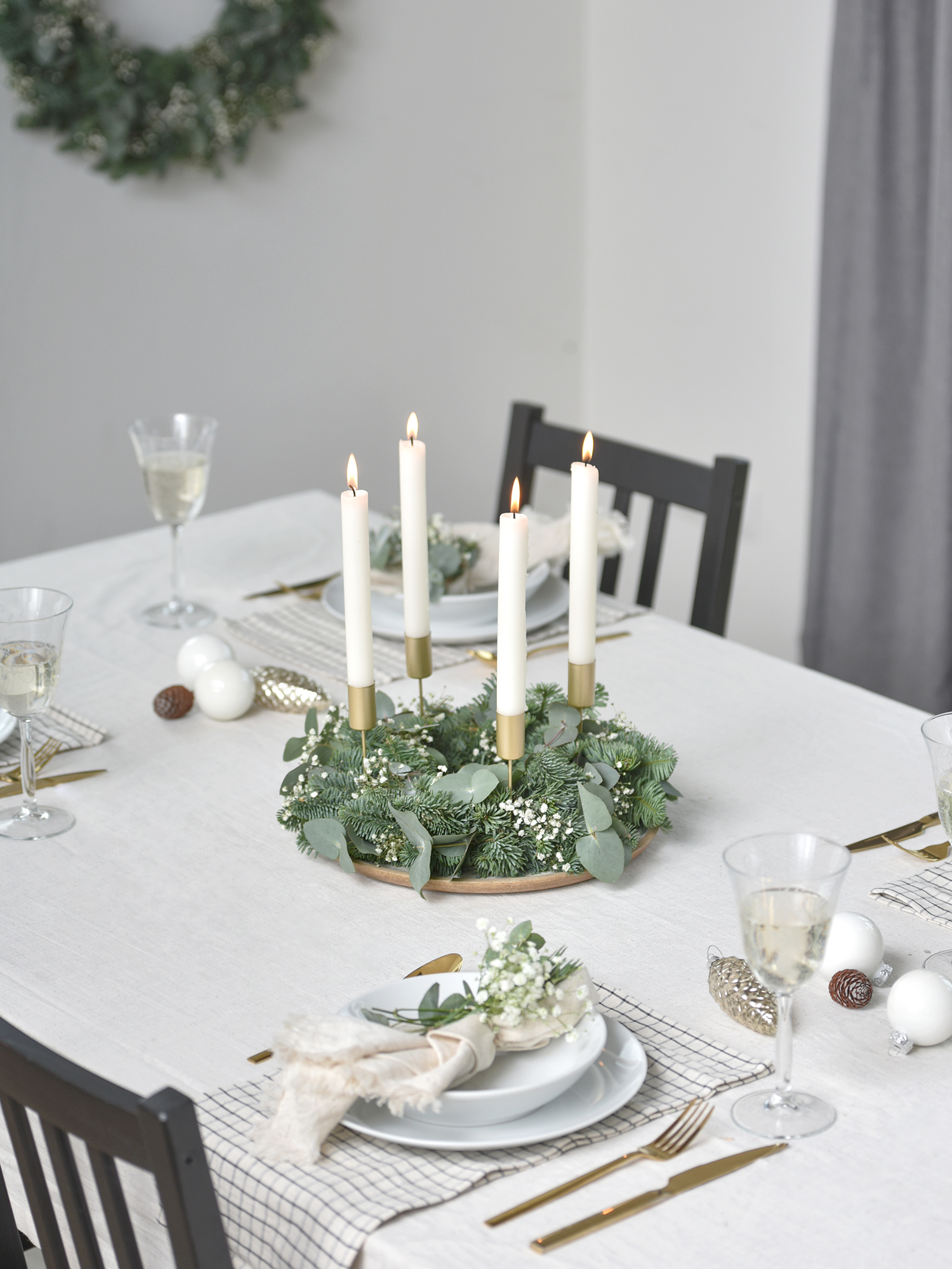 blumigo-evergreen-adventskranz-diy-set-30cm-mit-kerzen image 1
