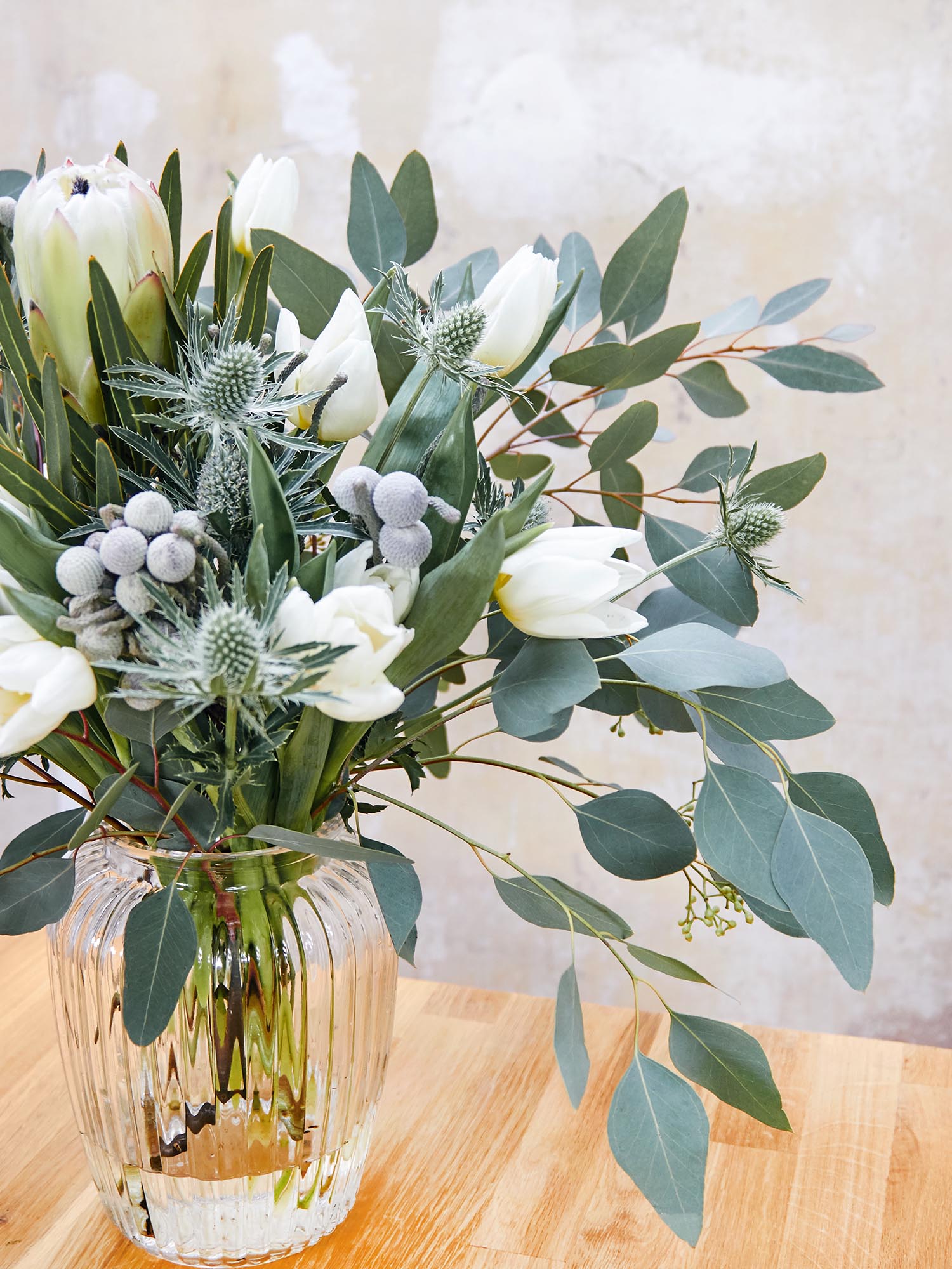 blumigo-proteen-south-african-spring-bouquet-strau-protea image 3